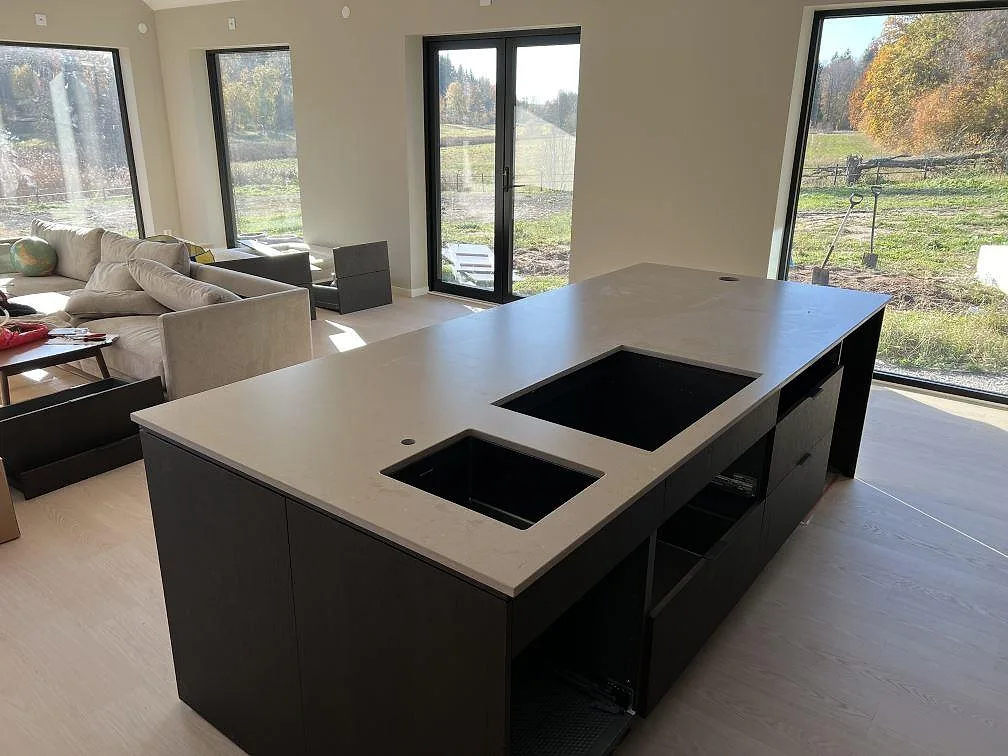 Køkkenbordplade i Silestone Coral Clay, Rö – billede 2