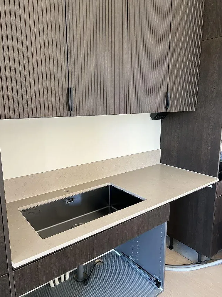 Køkkenbordplade i Silestone Coral Clay, Rö – billede 3