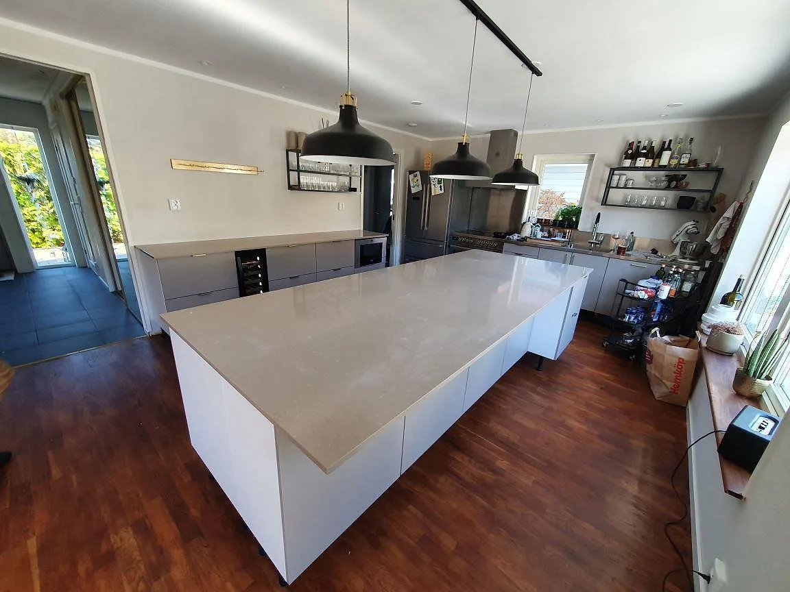 Køkkenbordplade i Silestone Coral Clay, Rönninge – billede 2