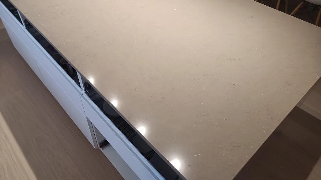 Køkkenbordplade i Silestone Coral Clay, Sjöbo – billede 5