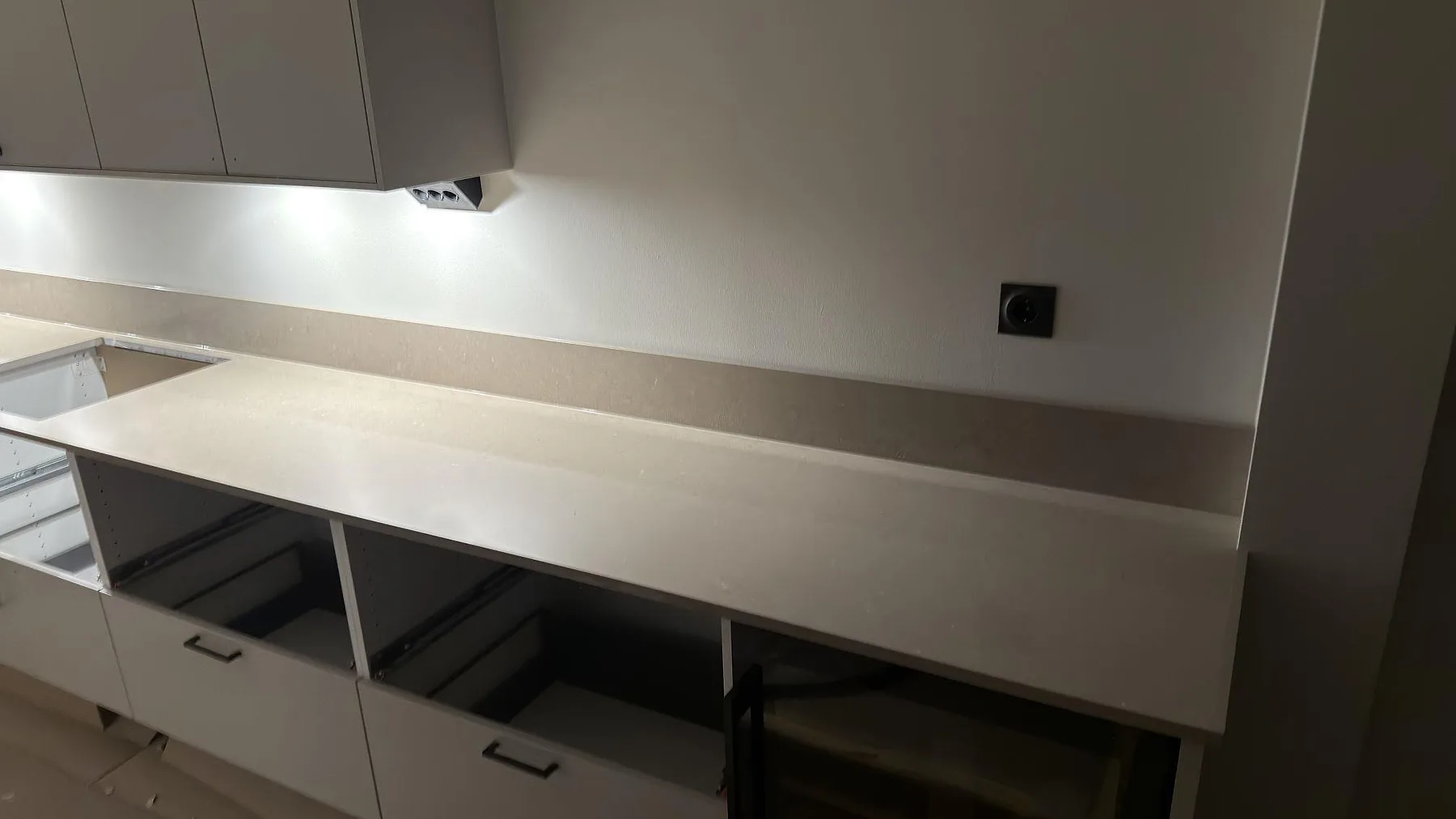 Køkkenbordplade i Silestone Coral Clay, Skogås – billede 4