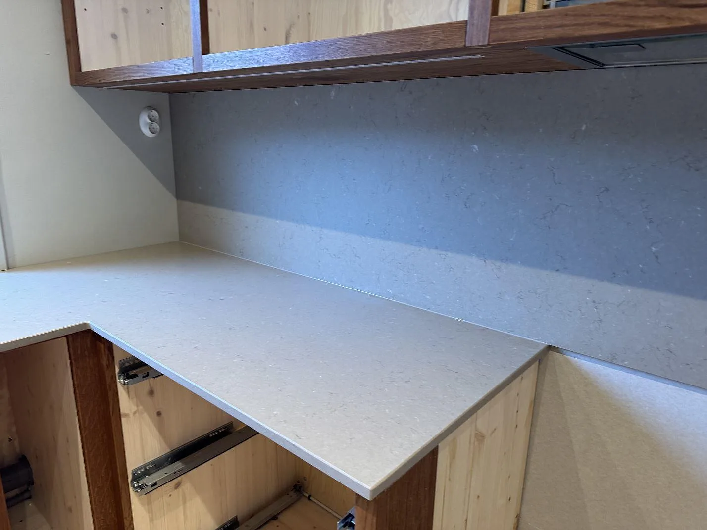 Køkkenbordplade i Silestone Coral Clay, Sösdala – billede 2