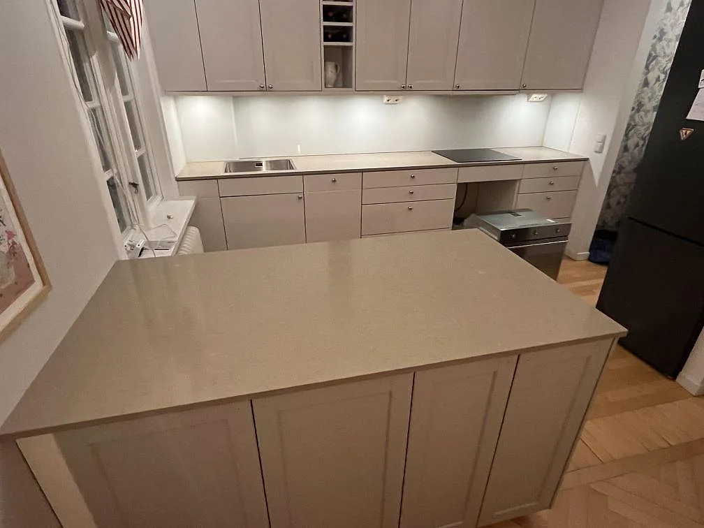 Køkkenbordplade i Silestone Coral Clay, Solna