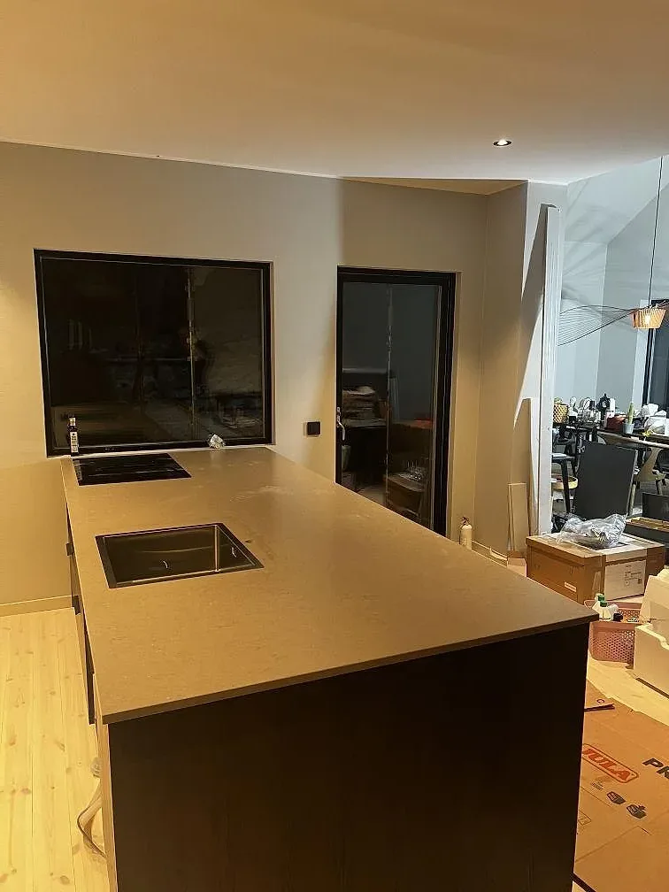 Køkkenbordplade i Silestone Coral Clay, Strömstad