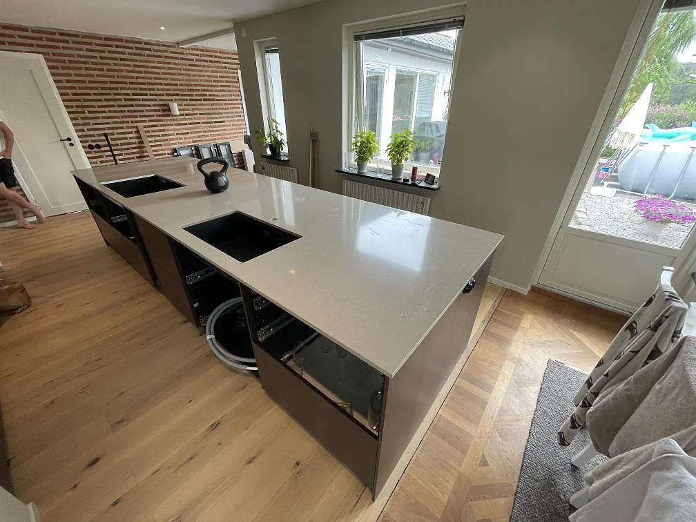Køkkenbordplade i Silestone Coral Clay, Trelleborg