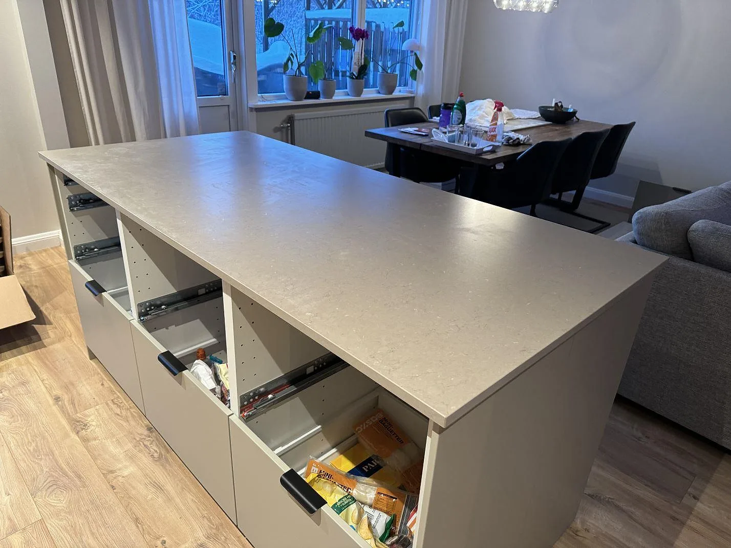 Køkkenbordplade i Silestone Coral Clay, Trollhättan