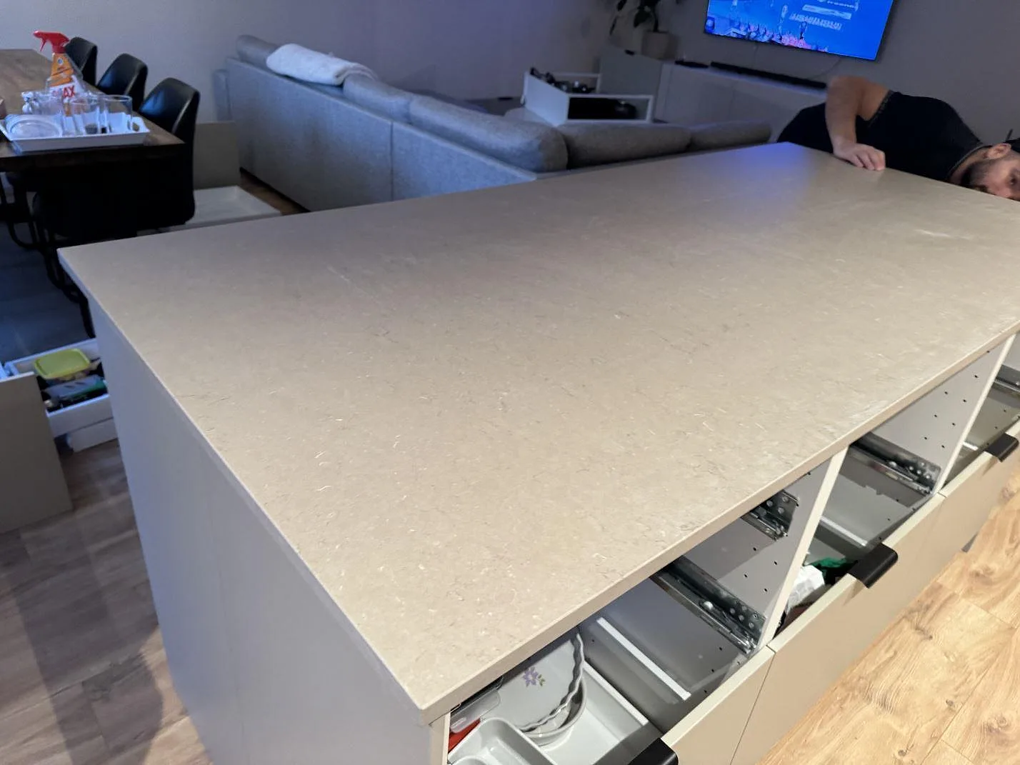 Køkkenbordplade i Silestone Coral Clay, Trollhättan – billede 3