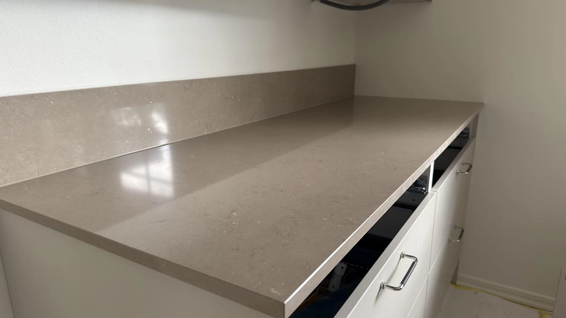 Køkkenbordplade i Silestone Coral Clay, Tumba – billede 5