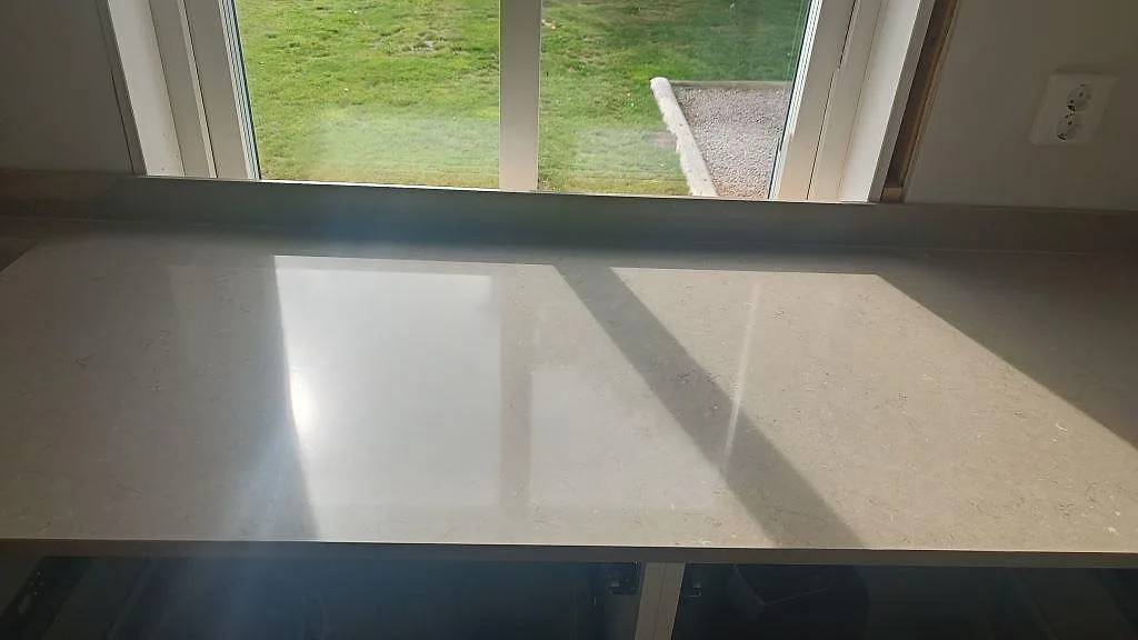 Køkkenbordplade i Silestone Coral Clay, väckelsång – billede 5