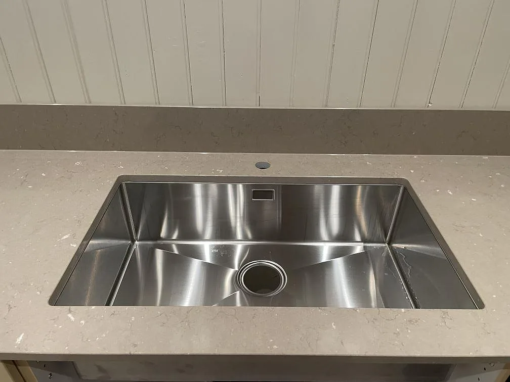 Køkkenbordplade i Silestone Coral Clay, Västerås – billede 3