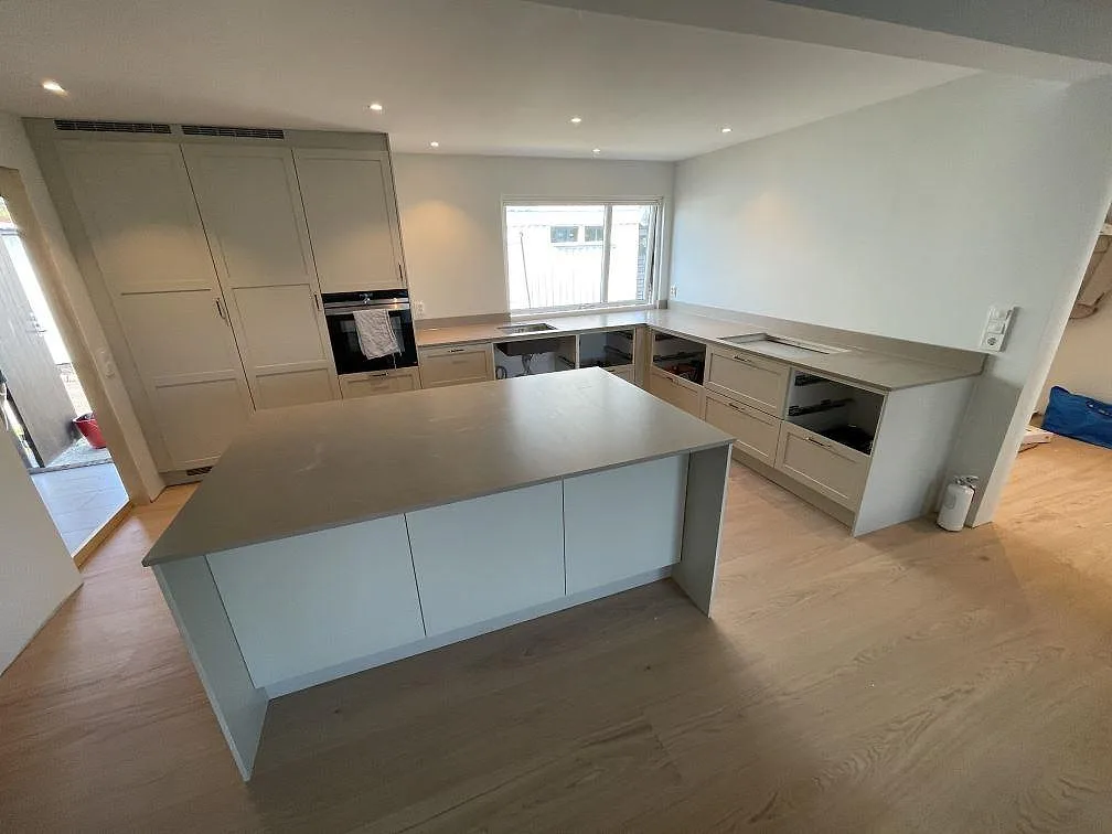Køkkenbordplade i Silestone Coral Clay, Västra Frölunda