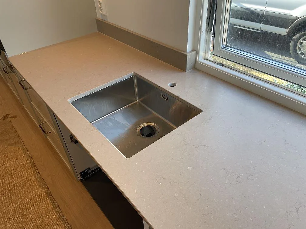 Køkkenbordplade i Silestone Coral Clay, Västra Frölunda – billede 4
