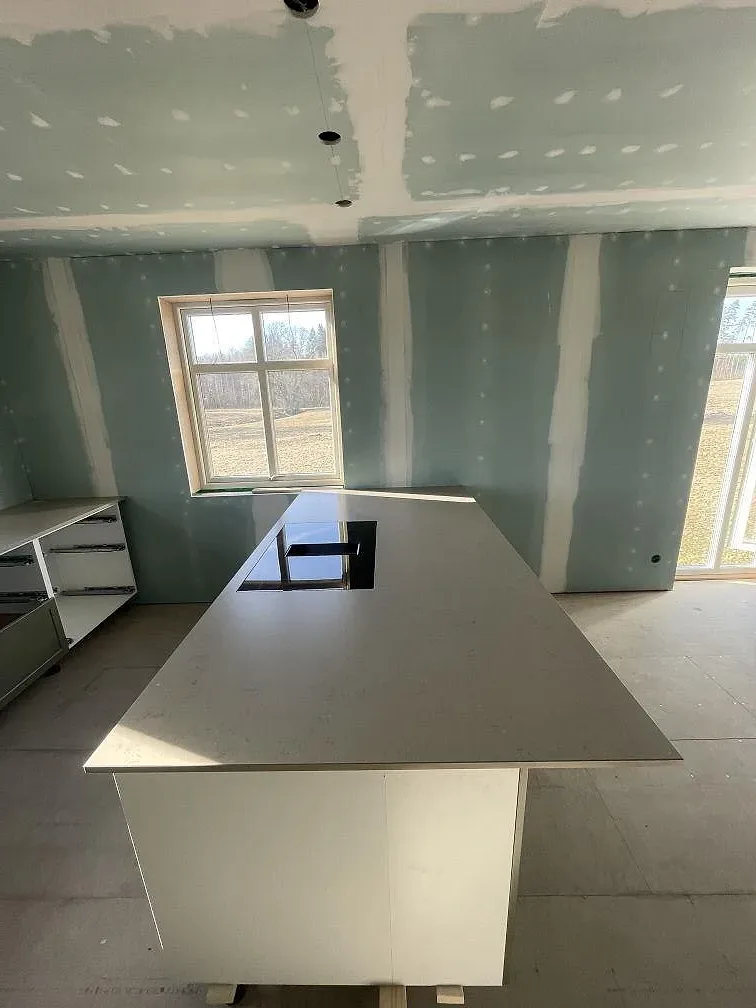 Køkkenbordplade i Silestone Coral Clay, Vaggeryd – billede 4
