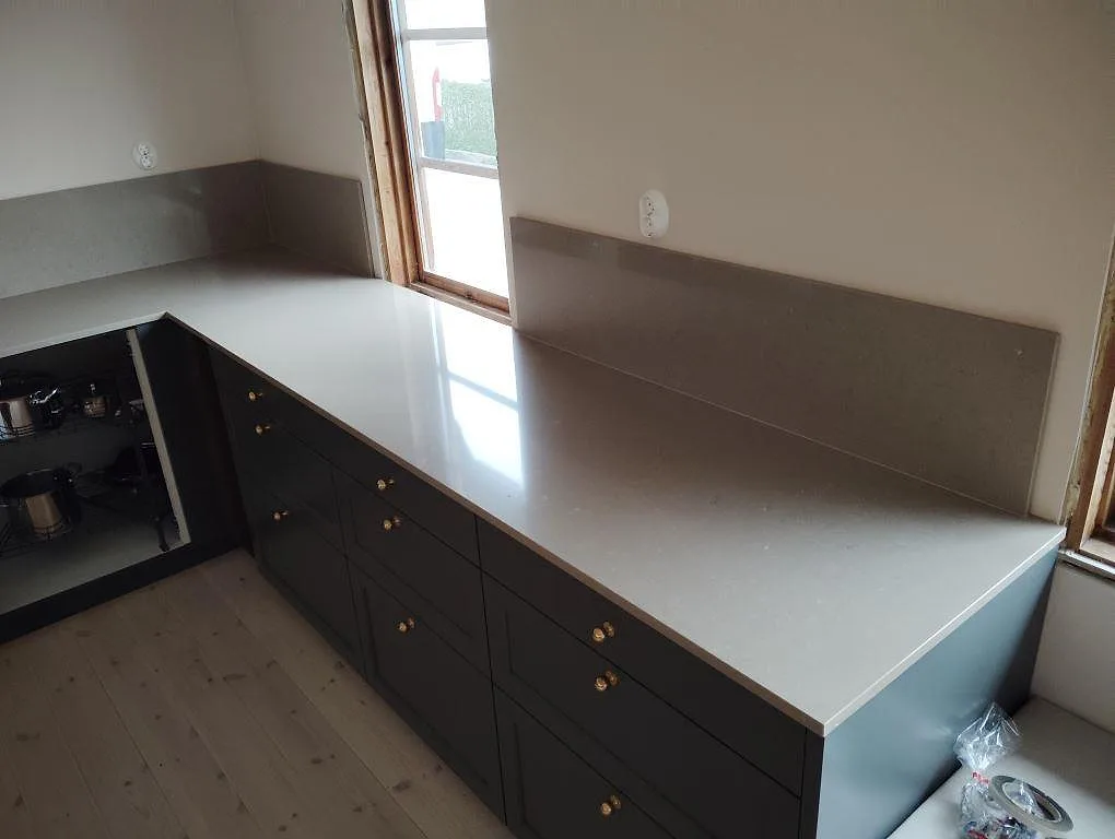 Køkkenbordplade i Silestone Coral Clay, Vega – billede 4