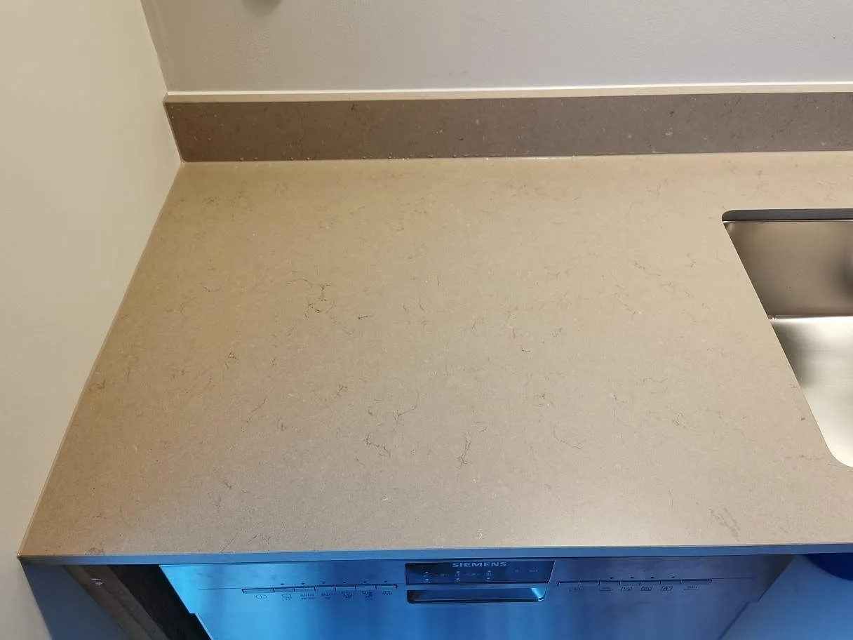 Køkkenbordplade i Silestone Coral Clay, Vejbystrand – billede 2