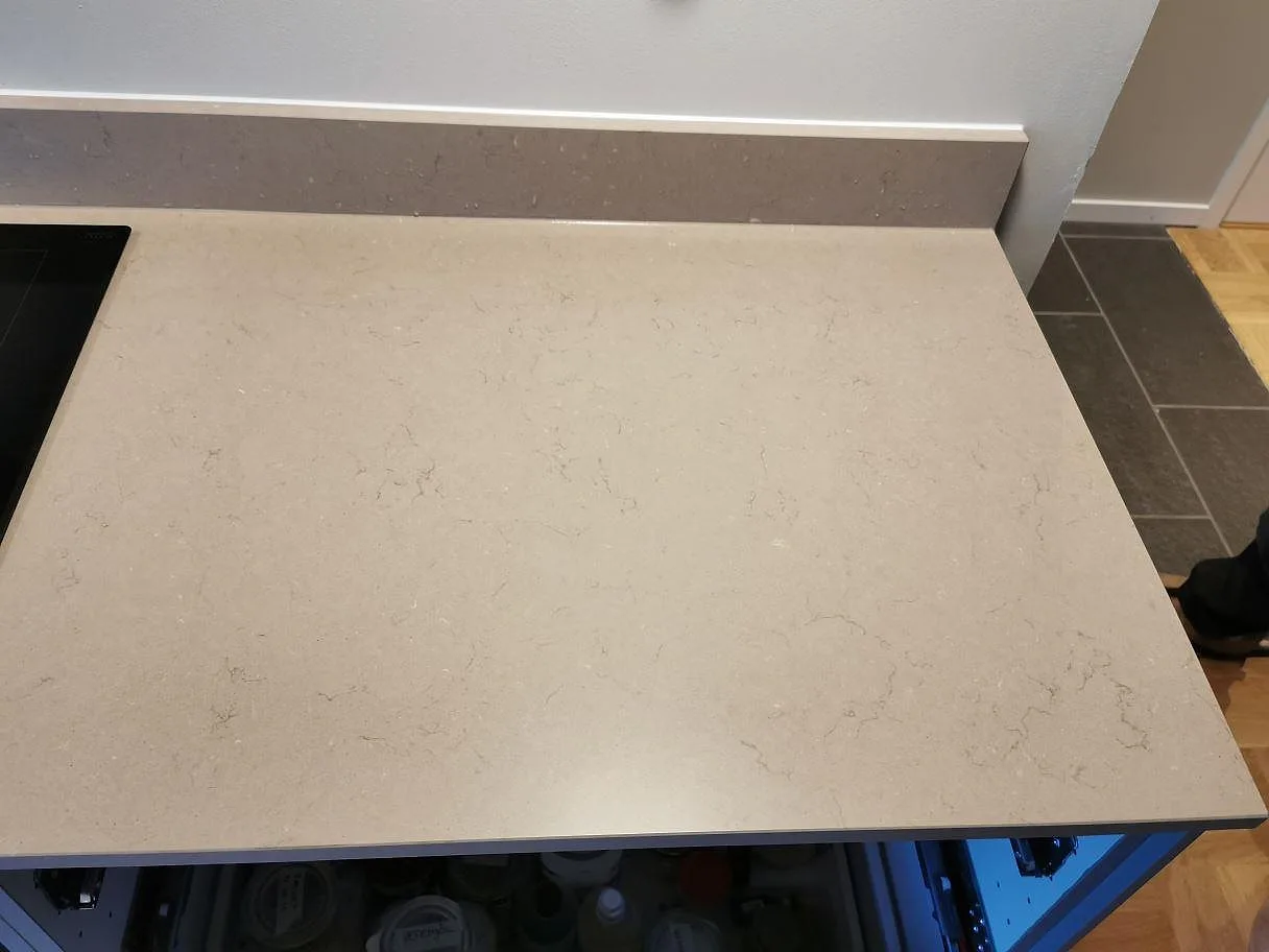 Køkkenbordplade i Silestone Coral Clay, Vejbystrand – billede 7