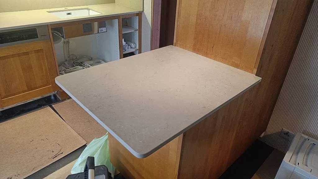 Køkkenbordplade i Silestone Coral Clay, Ystad – billede 2