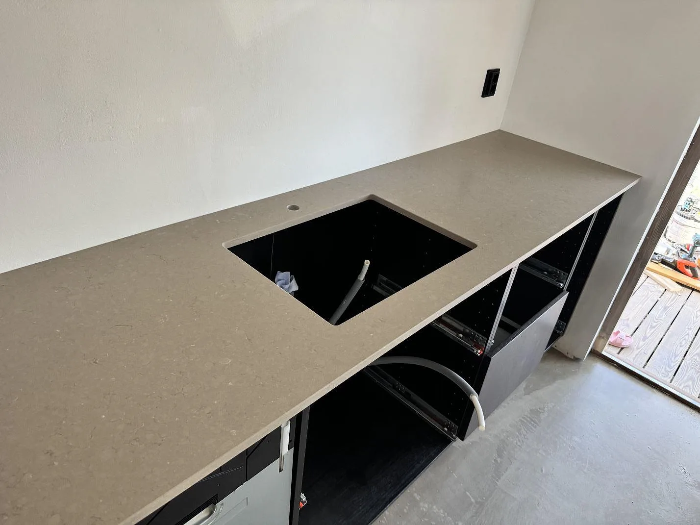 Køkkenbordplade i Silestone Coral Clay, Ystad – billede 4