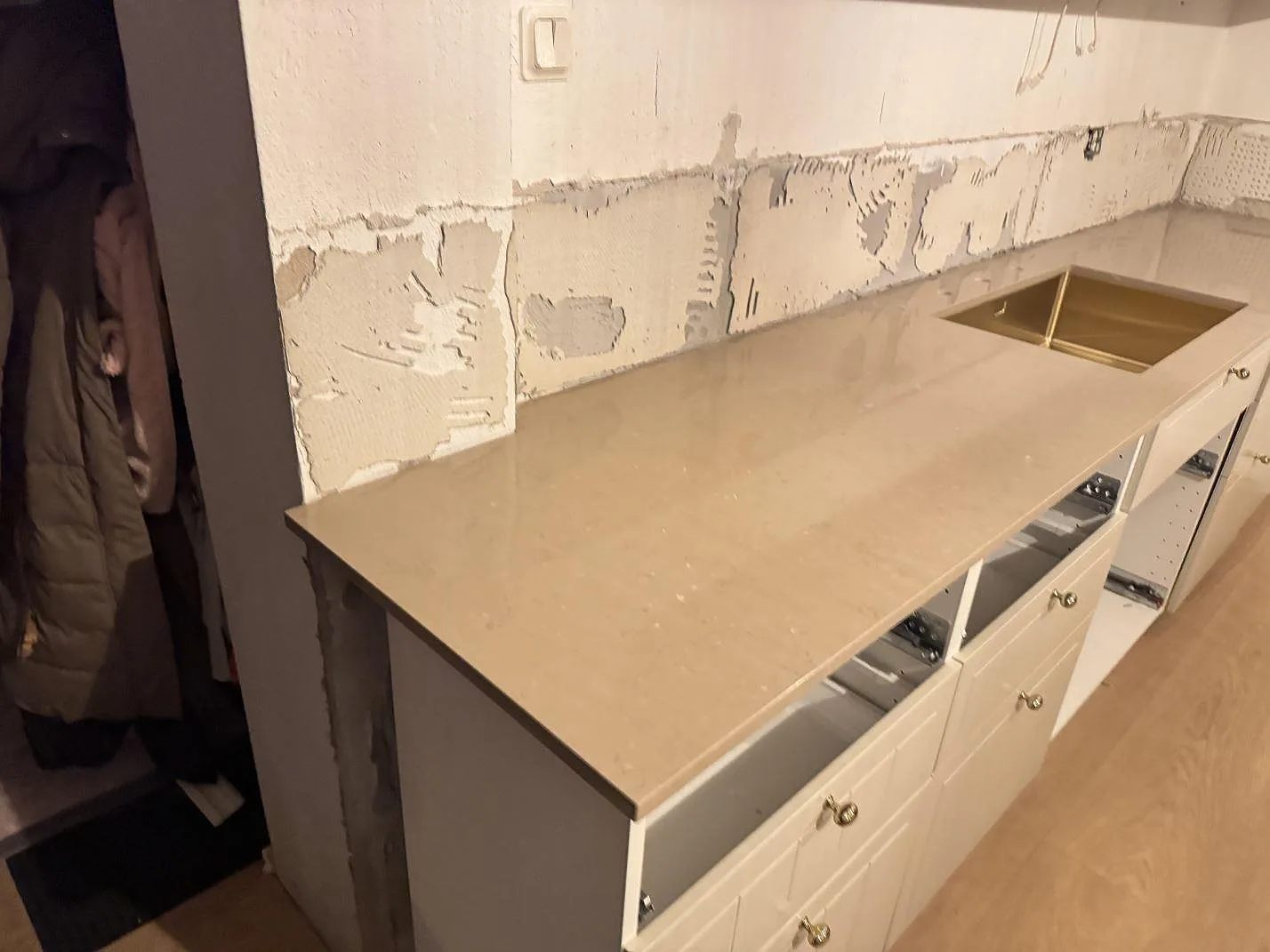 Køkkenbordplade i Silestone Coral Clay, Ystad – billede 2