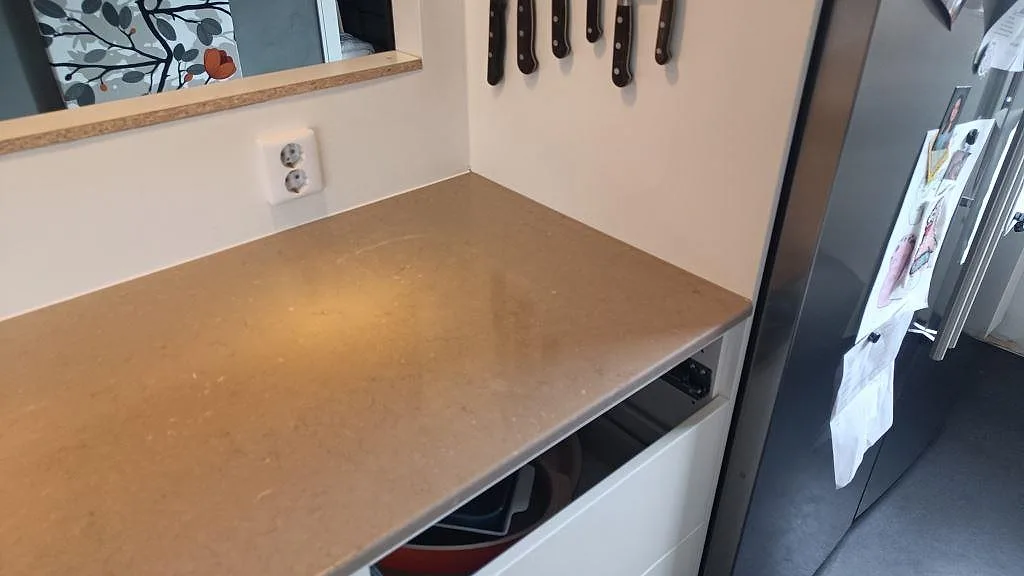 Køkkenbordplade i Silestone Coral Clay, Ytterby – billede 6