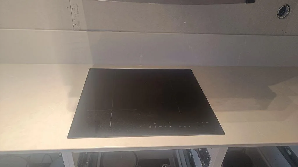 Køkkenbordplade i Silestone Desert Silver, Ängelholm – billede 4