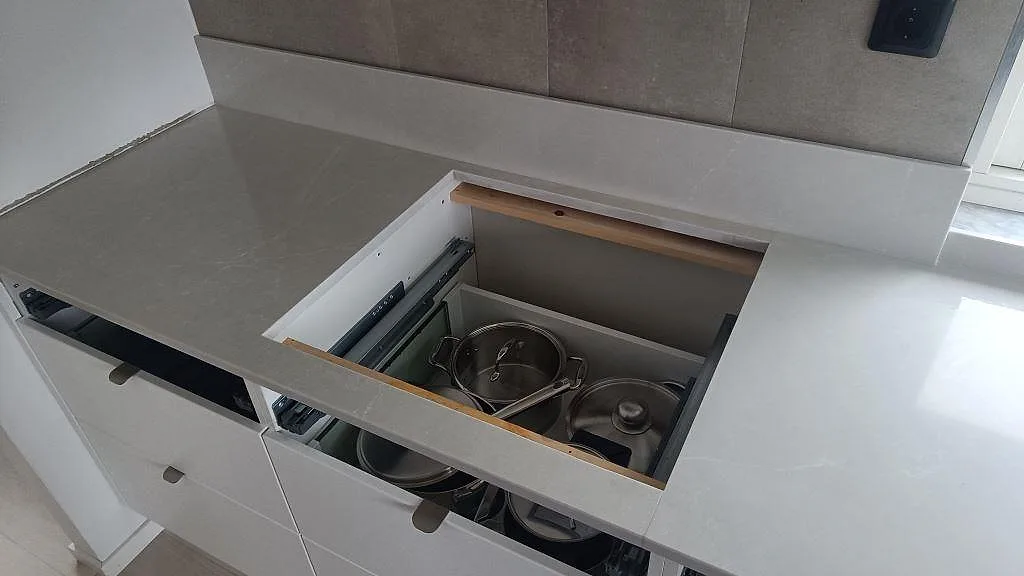 Køkkenbordplade i Silestone Desert Silver, Ängelholm – billede 4