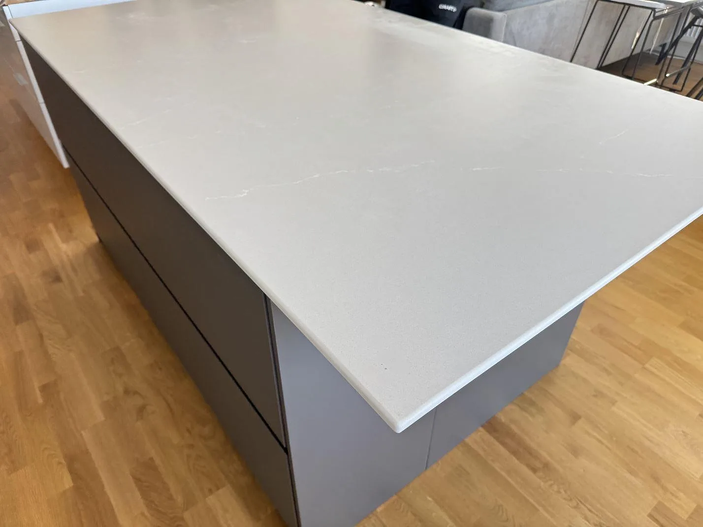 Køkkenbordplade i Silestone Desert Silver, Alingsås – billede 4