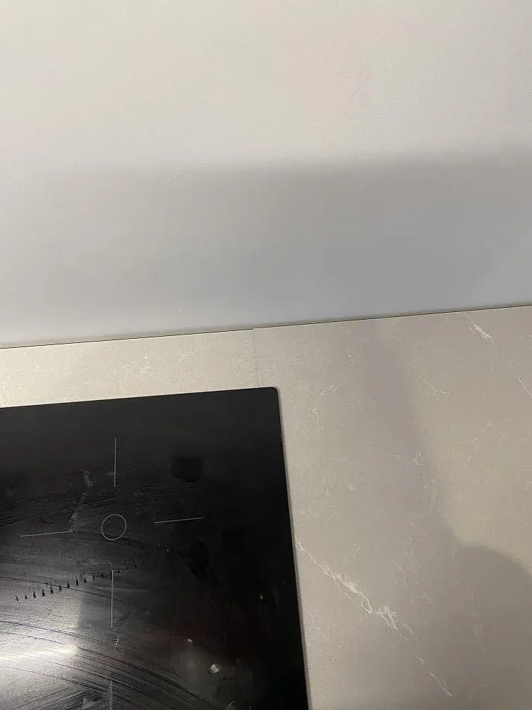 Køkkenbordplade i Silestone Desert Silver, Bankeryd – billede 5