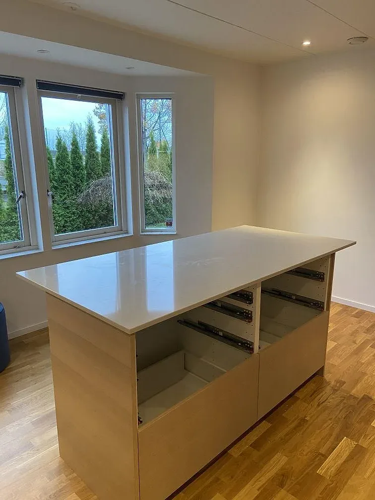 Køkkenbordplade i Silestone Desert Silver, Bankeryd – billede 2