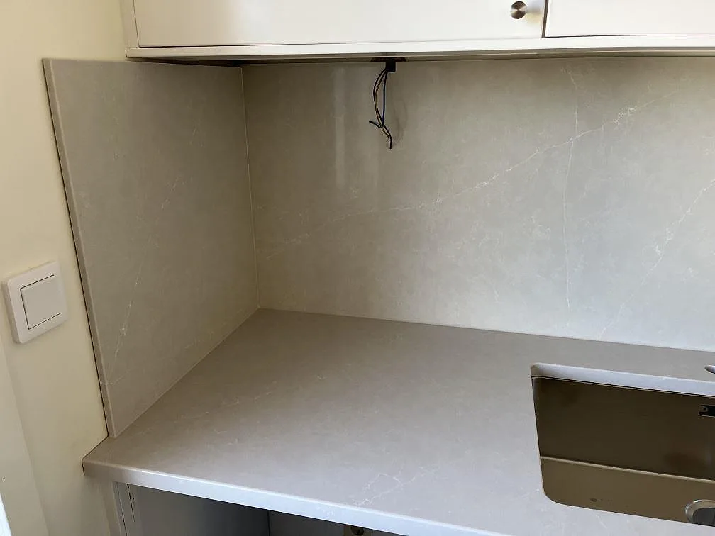 Køkkenbordplade i Silestone Desert Silver, Jönköping – billede 7