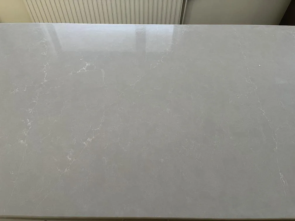 Køkkenbordplade i Silestone Desert Silver, Jönköping – billede 3