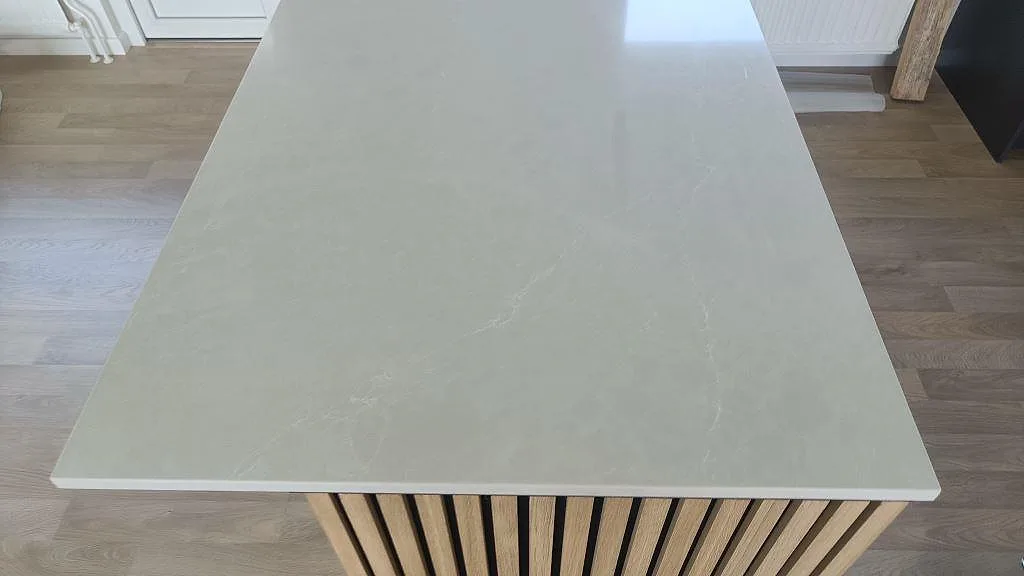 Køkkenbordplade i Silestone Desert Silver, Lidköping – billede 2