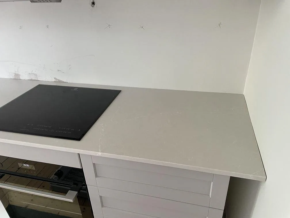 Køkkenbordplade i Silestone Desert Silver, Lund – billede 4