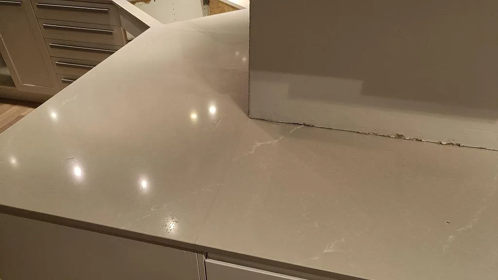 Køkkenbordplade i Silestone Desert Silver, Lund – billede 4