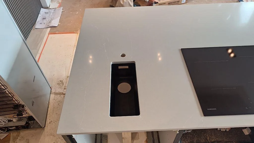 Køkkenbordplade i Silestone Desert Silver, malmö – billede 3