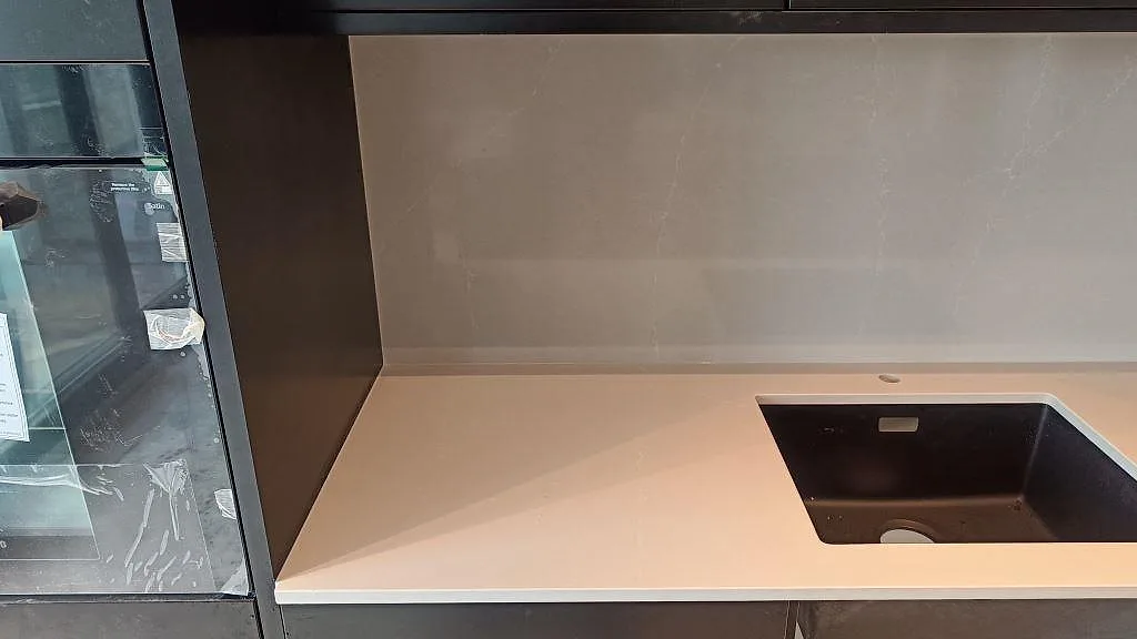 Køkkenbordplade i Silestone Desert Silver, malmö – billede 7