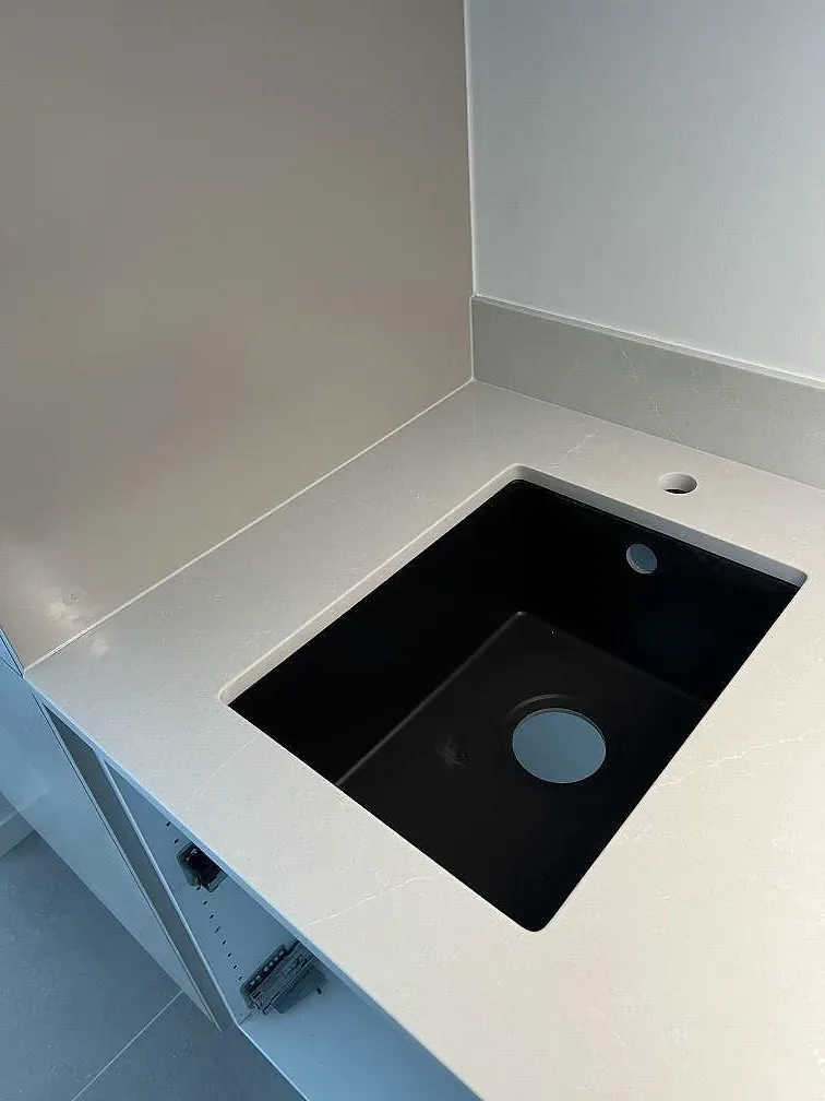 Køkkenbordplade i Silestone Desert Silver, Skanör – billede 4