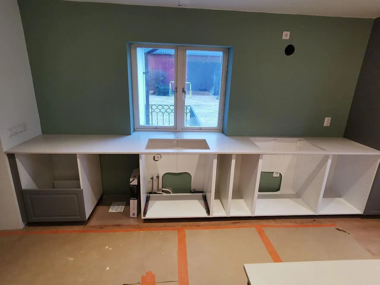 Køkkenbordplade i Silestone Desert Silver, Skivarp – billede 2