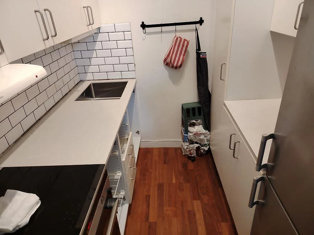 Gennemført projekt: Køkkenbordplade i Silestone Desert Silver, Stockholm.