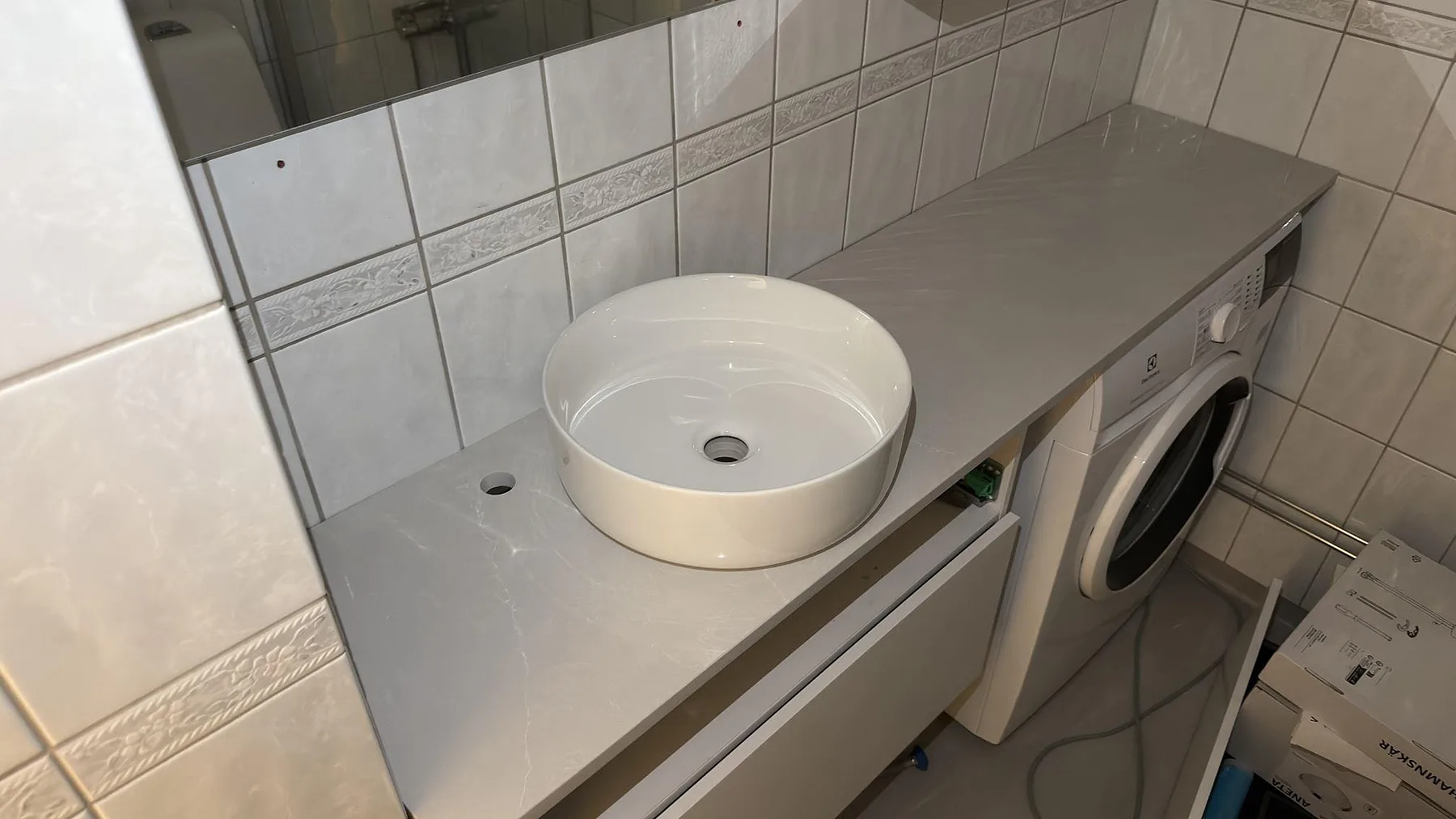 Køkkenbordplade i Silestone Desert Silver, Stockholm – billede 3