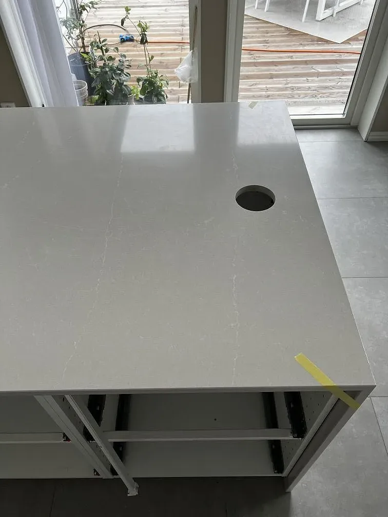 Køkkenbordplade i Silestone Desert Silver, Svedala – billede 4