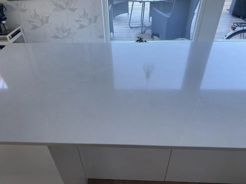 Køkkenbordplade i Silestone Desert Silver, Tygelsjö – billede 3