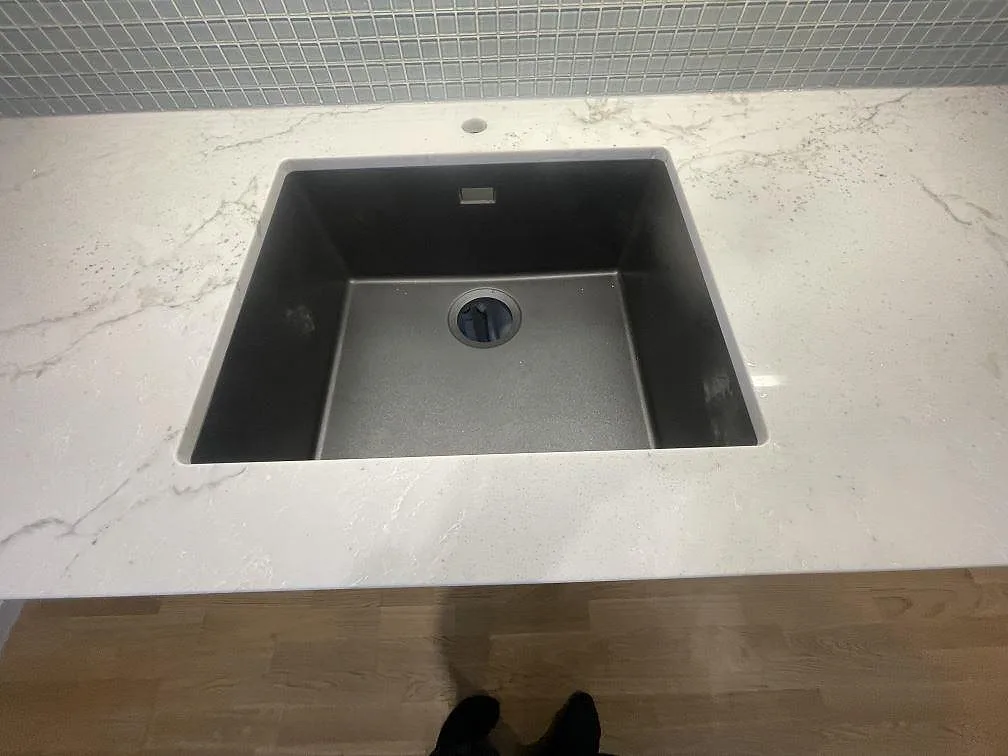 Køkkenbordplade i Silestone Eclectic Pearl, Solna – billede 3