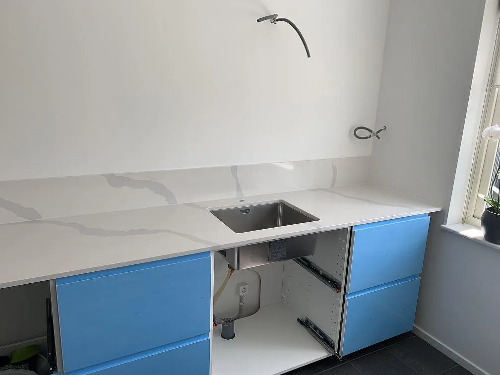 Køkkenbordplade i Silestone Eternal Calacatta Classic, Svedala – billede 3