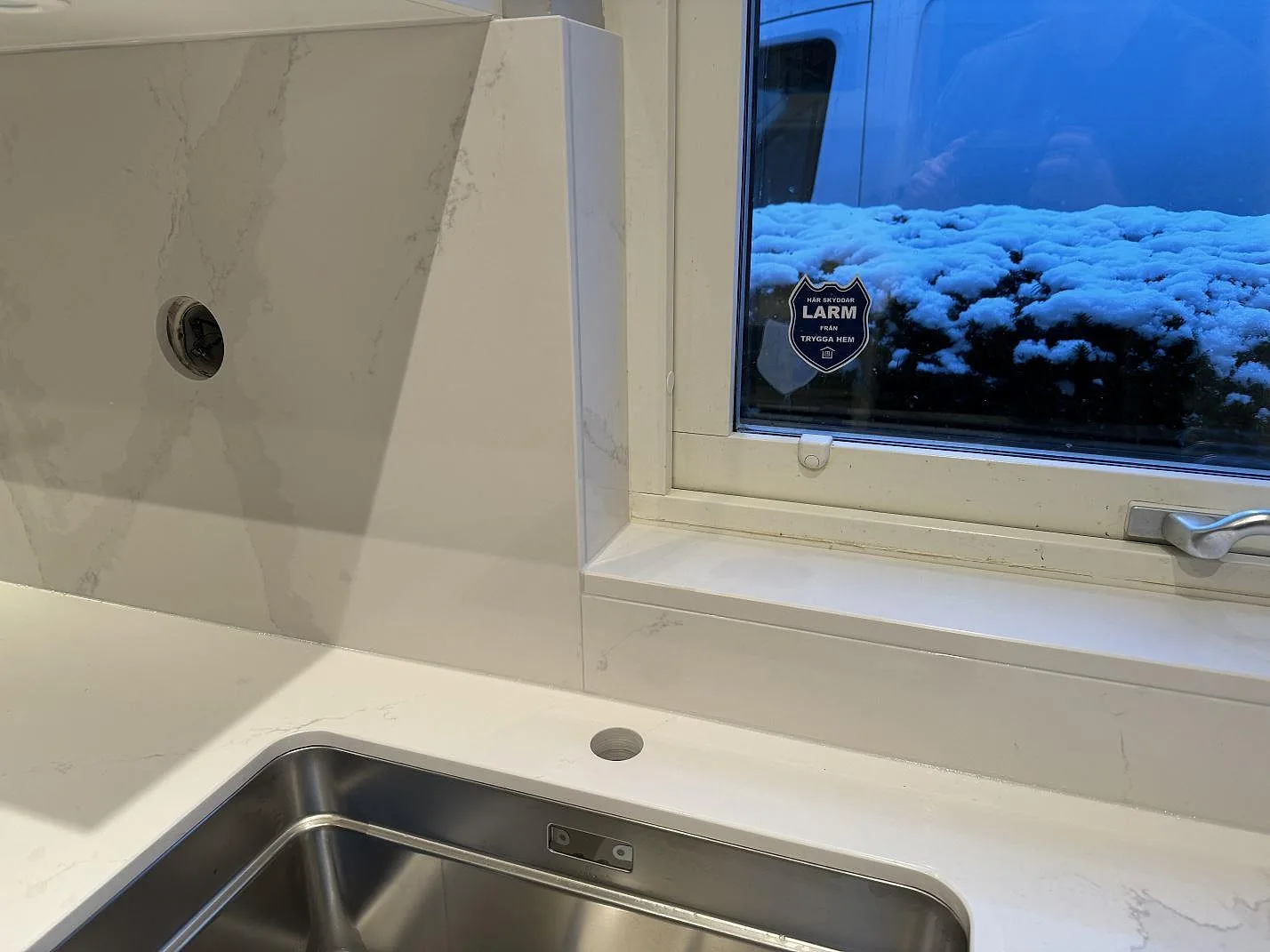 Køkkenbordplade i Silestone Eternal Calacatta Gold, Bunkeflostrand – billede 2