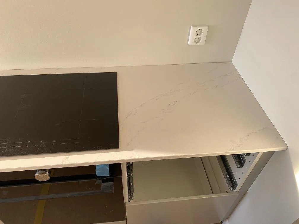 Køkkenbordplade i Silestone Eternal Calacatta Gold, Halmstad – billede 2