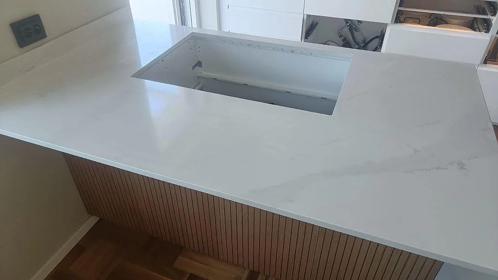 Køkkenbordplade i Silestone Eternal Calacatta Gold, Limhamn – billede 2