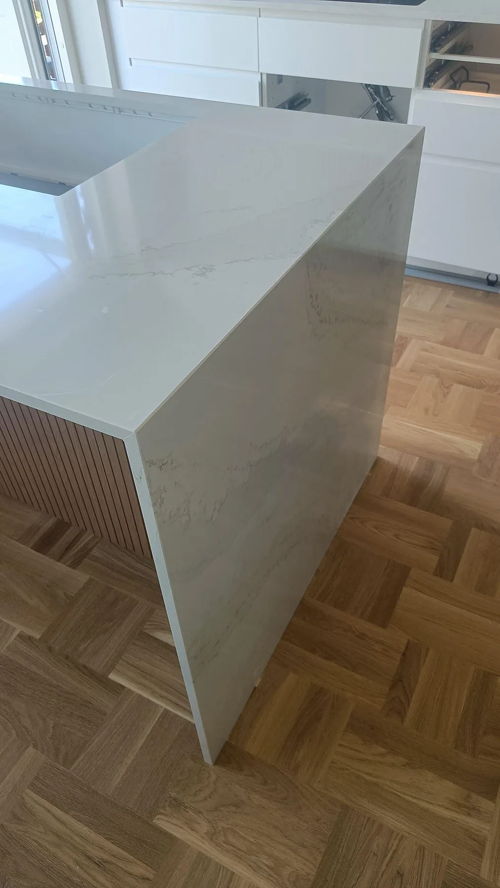 Køkkenbordplade i Silestone Eternal Calacatta Gold, Limhamn – billede 4