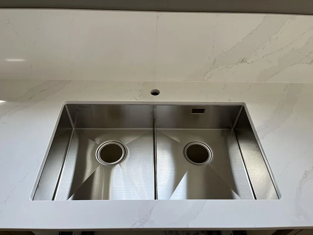 Køkkenbordplade i Silestone Eternal Calacatta Gold, Löddeköpinge – billede 3
