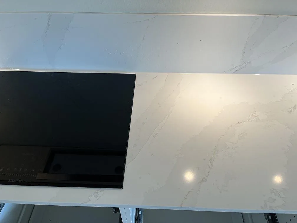 Køkkenbordplade i Silestone Eternal Calacatta Gold, Malmö – billede 3
